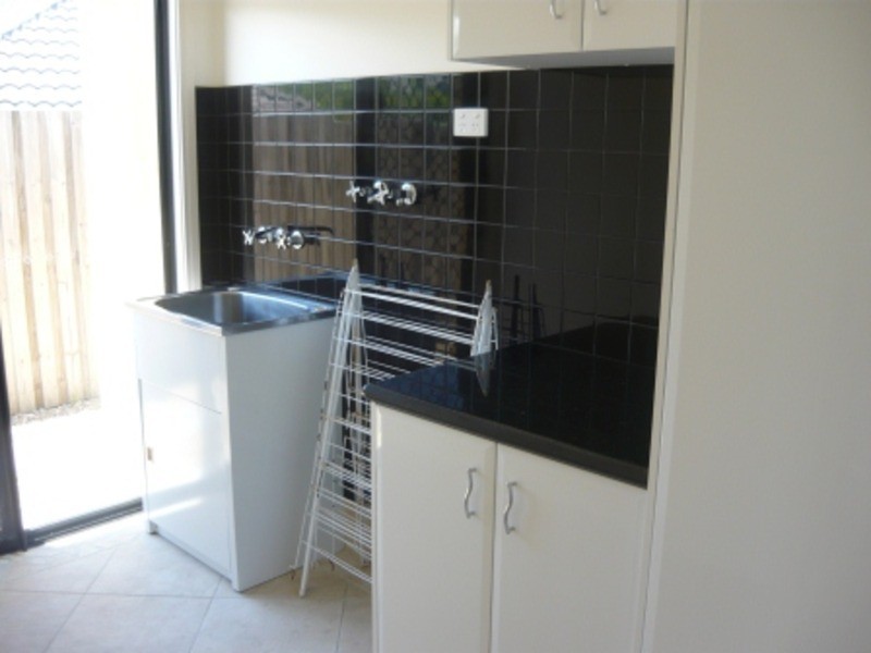 27 Hillridge Crescent, Varsity Lakes QLD 4227