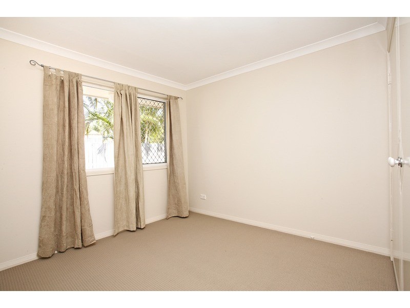 30 Warbler Parade, Varsity Lakes QLD 4227