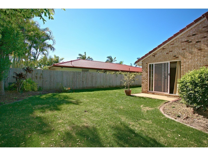 30 Warbler Parade, Varsity Lakes QLD 4227