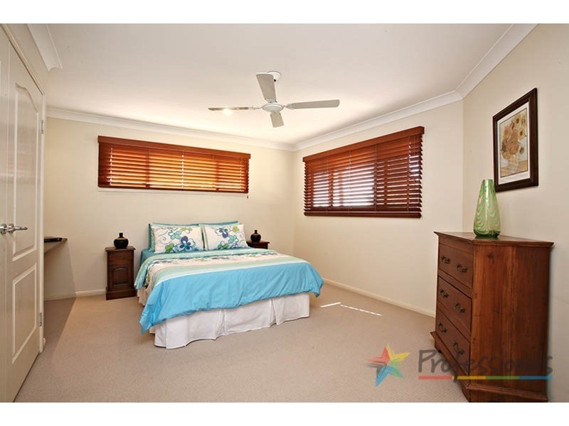 13 Applegum Court, Robina QLD 4226