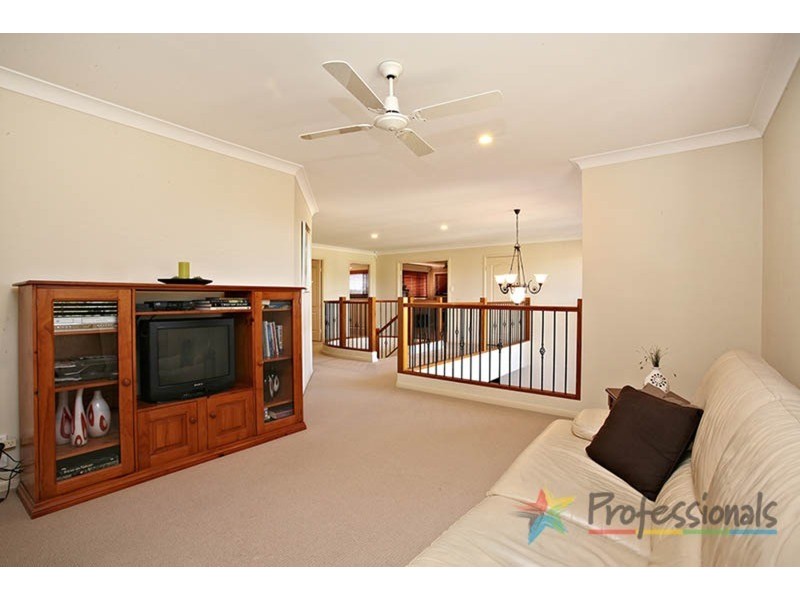 13 Applegum Court, Robina QLD 4226