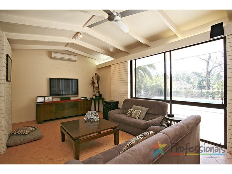 11 Alawara Drive, Tallai QLD 4213