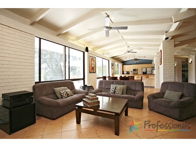 11 Alawara Drive, Tallai QLD 4213