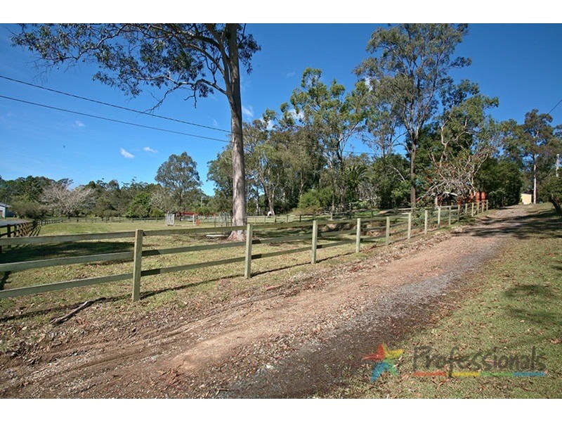11 Alawara Drive, Tallai QLD 4213