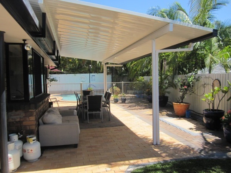 5 Grenaside Circuit, Robina QLD 4226