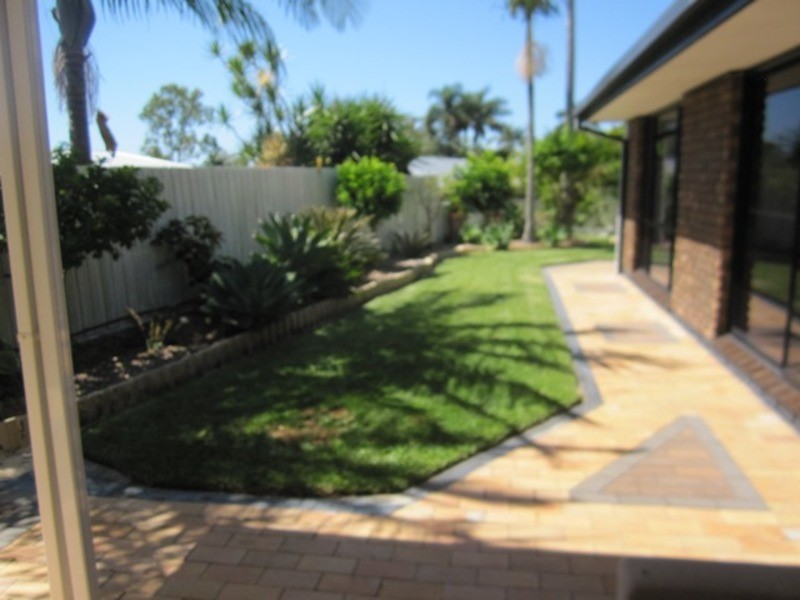 5 Grenaside Circuit, Robina QLD 4226