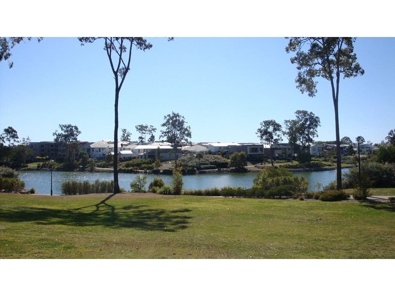 1/3 Castello Circuit, Varsity Lakes QLD 4227