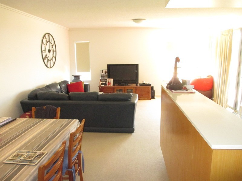 1/42 Scottsdale Drive, Robina QLD 4226