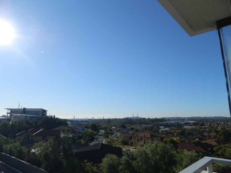 1/42 Scottsdale Drive, Robina QLD 4226