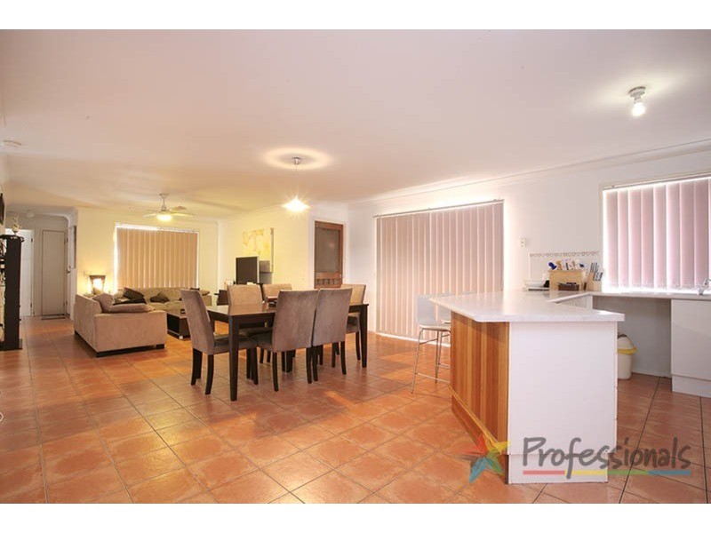 12 Carla Court, Varsity Lakes QLD 4227