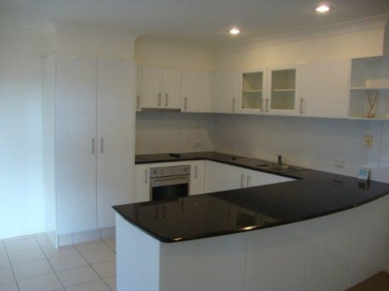40/2 Ridgeline Way, Highland Park QLD 4211