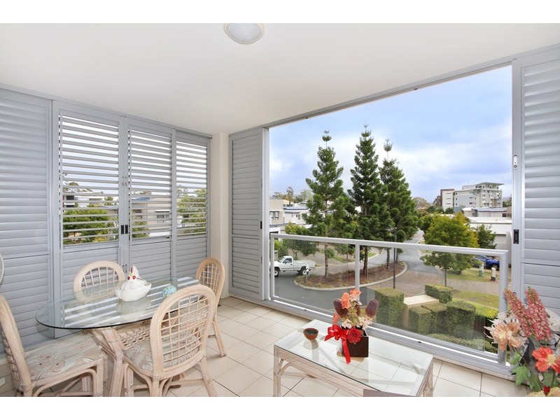 5/34 Riverwalk Avenue, Robina QLD 4226