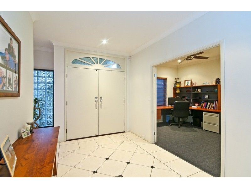 41 Gerona Circuit, Varsity Lakes QLD 4227