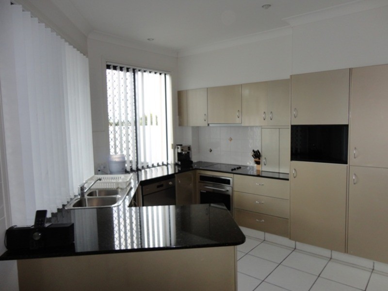 2/8 Blue Ridge, Varsity Lakes QLD 4227