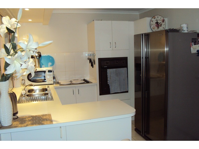 5 Melanie Street, Labrador QLD 4215