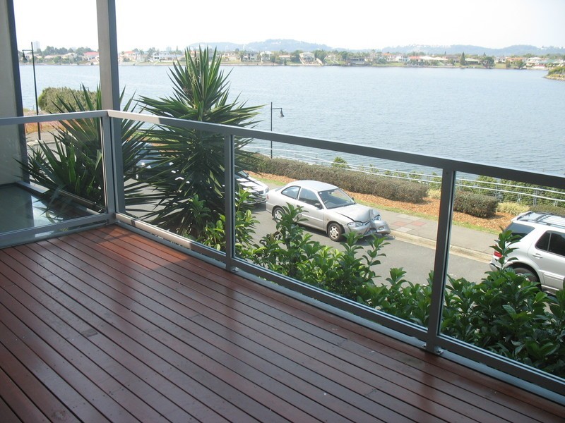 58 Watts Drive, Varsity Lakes QLD 4227