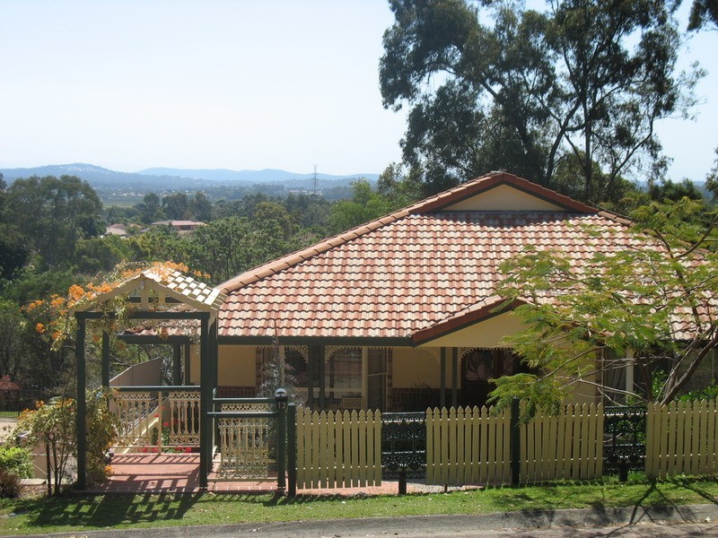 12 Wattle Glen Place, Robina QLD 4226