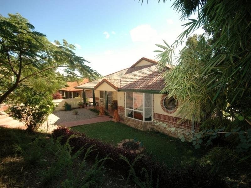 12 Wattle Glen Place, Robina QLD 4226
