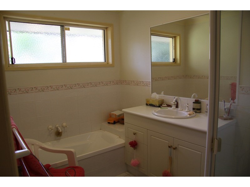 12 Wattle Glen Place, Robina QLD 4226