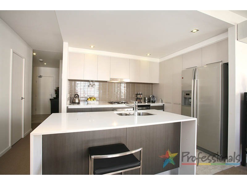 1026/3029 The Boulevard, Carrara QLD 4211
