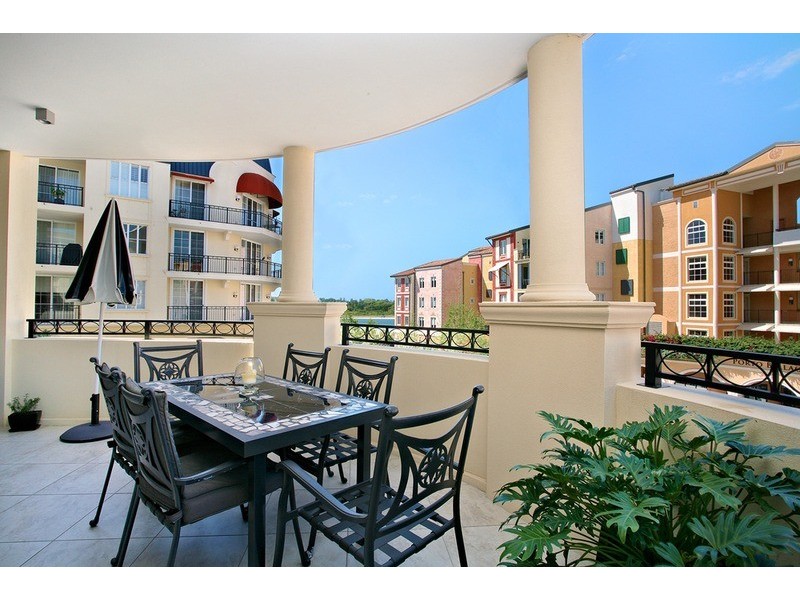 1026/3029 The Boulevard, Carrara QLD 4211