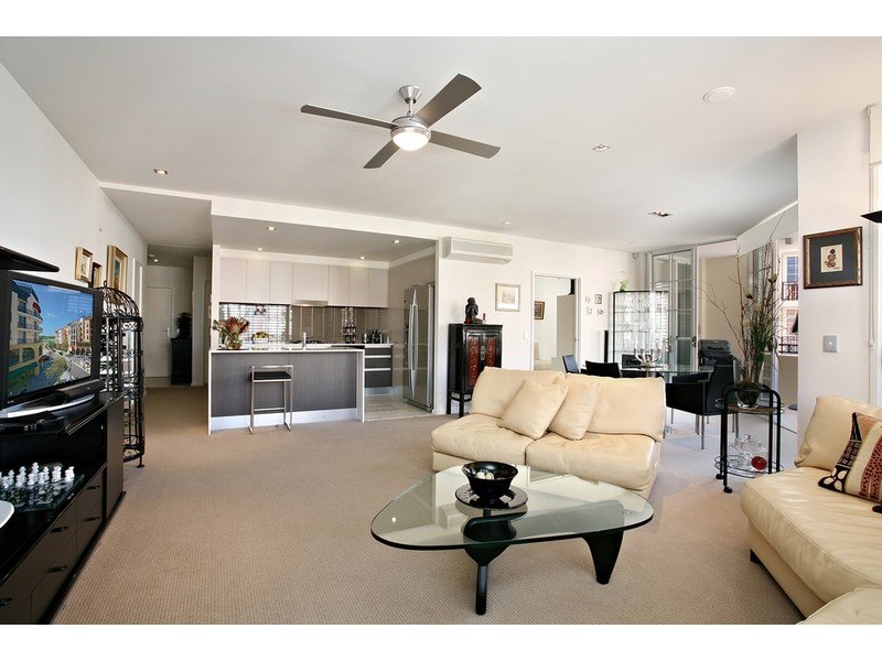 1026/3029 The Boulevard, Carrara QLD 4211