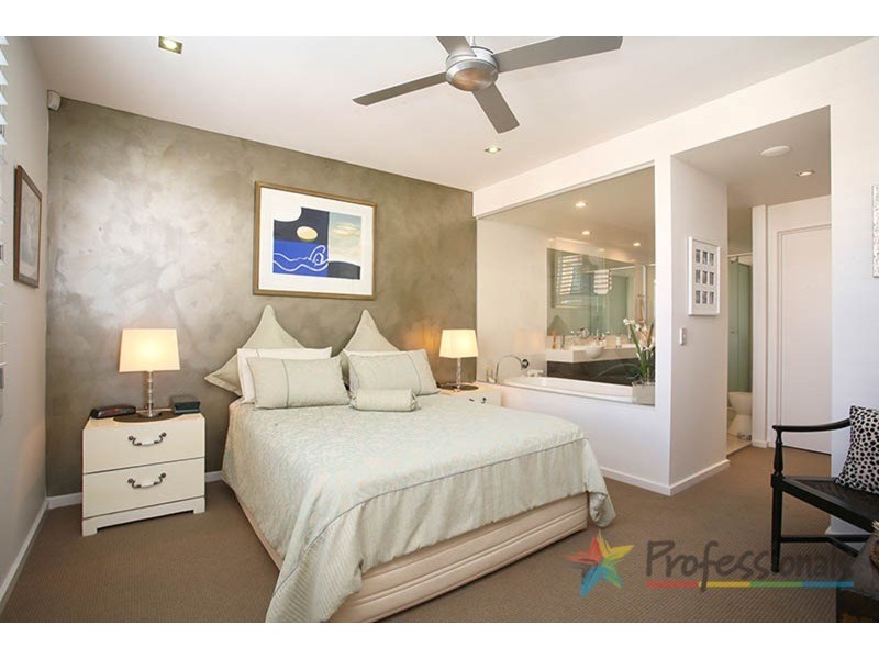 1026/3029 The Boulevard, Carrara QLD 4211