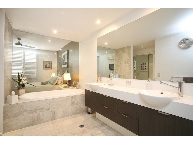 1026/3029 The Boulevard, Carrara QLD 4211