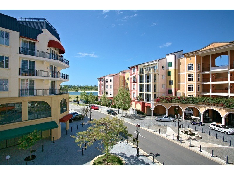 1026/3029 The Boulevard, Carrara QLD 4211