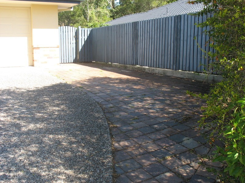 1 Chaz Court, Mudgeeraba QLD 4213