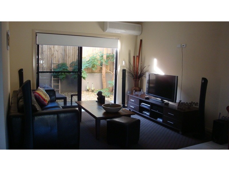 1/3 Castello Circuit, Varsity Lakes QLD 4227