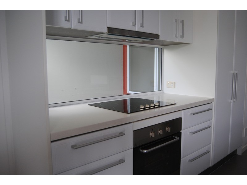 2/1 Cape Martin  Place, Varsity Lakes QLD 4227