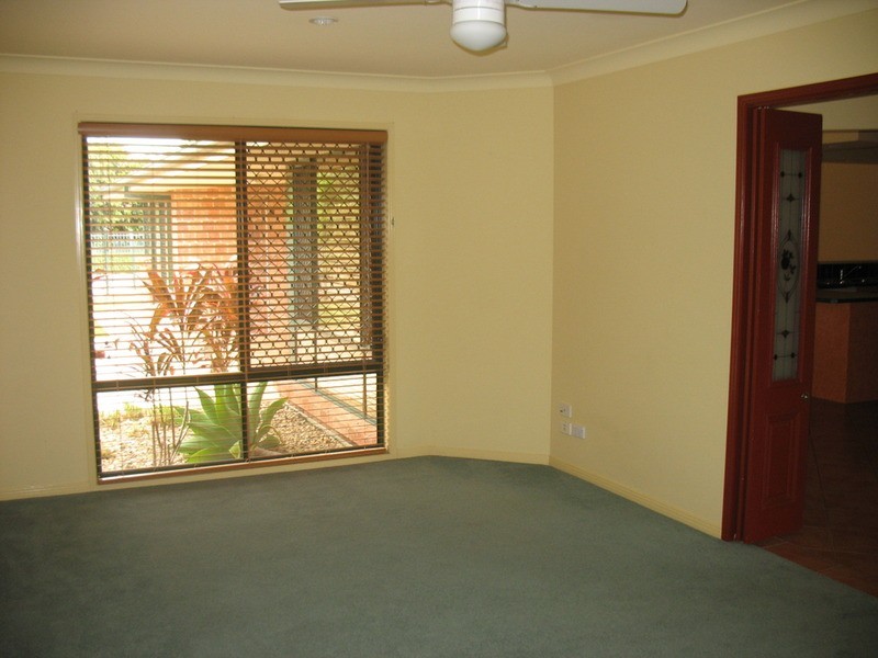 6 Camphorwood  Circuit, Robina QLD 4226