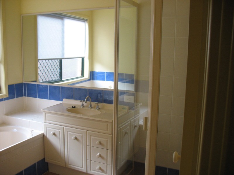 6 Camphorwood  Circuit, Robina QLD 4226