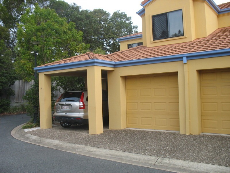 26/2 Concord Circuit, Robina QLD 4226