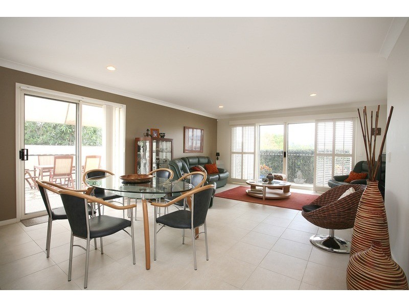 147 Easthill Drive, Robina QLD 4226