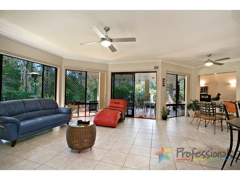 11 Straite Drive, Robina QLD 4226