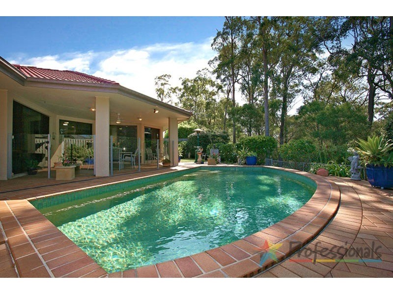 11 Straite Drive, Robina QLD 4226