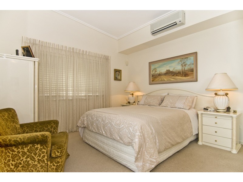 7/64 Riverwalk Avenue, Robina QLD 4226