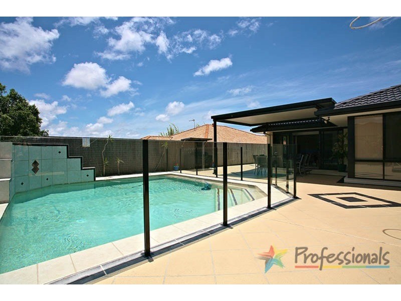 5 Cordata Court, Robina QLD 4226