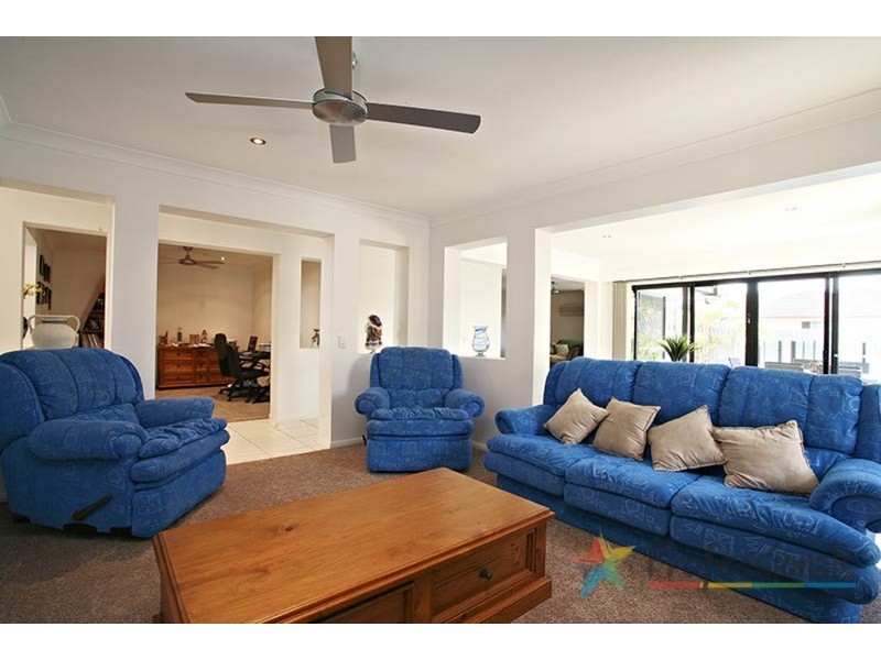 5 Cordata Court, Robina QLD 4226