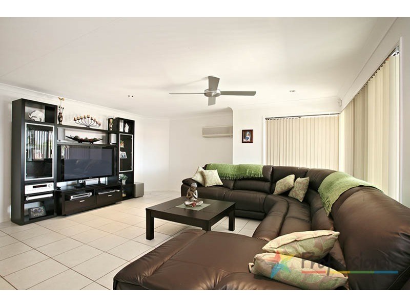 5 Cordata Court, Robina QLD 4226