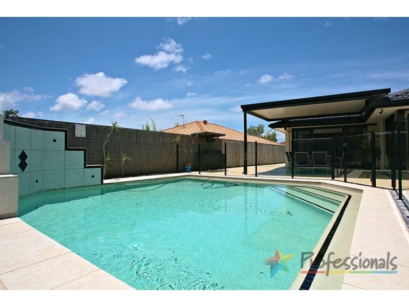 5 Cordata Court, Robina QLD 4226