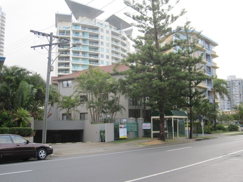 14/5 Old Burleigh  Road, Surfers Paradise QLD 4217
