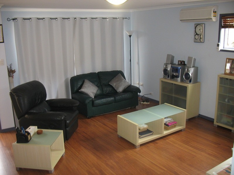 1/5 Greenlands Drive, Varsity Lakes QLD 4227