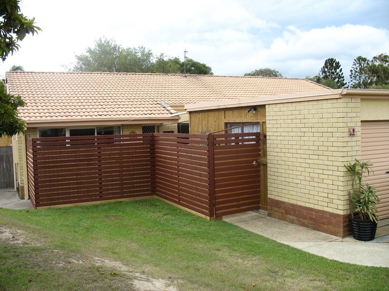 1/5 Greenlands Drive, Varsity Lakes QLD 4227