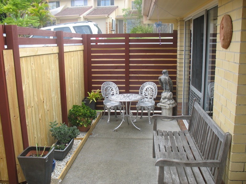 1/5 Greenlands Drive, Varsity Lakes QLD 4227