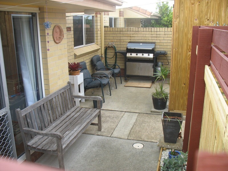 1/5 Greenlands Drive, Varsity Lakes QLD 4227