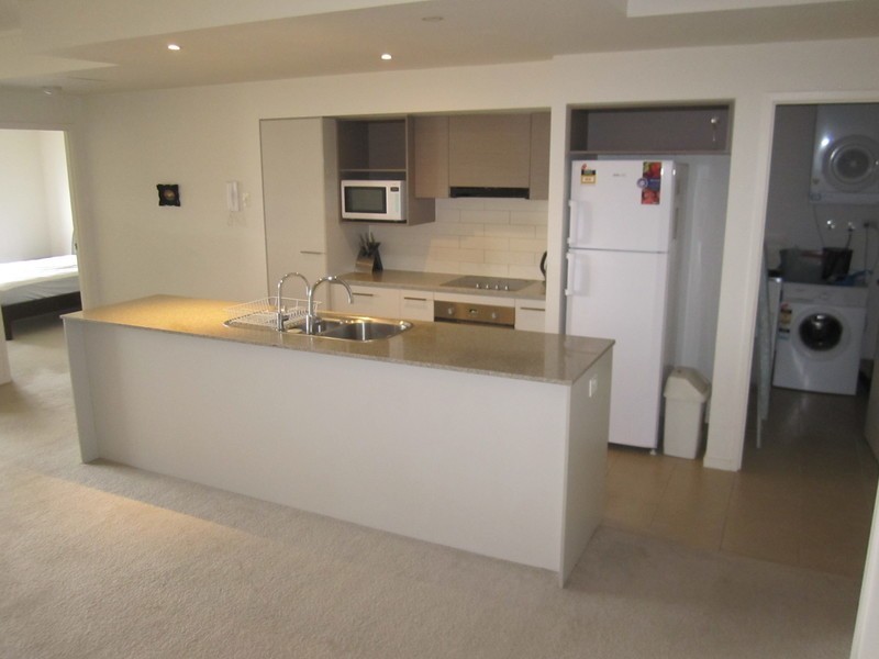 8/510 christine Avenue, Robina QLD 4226