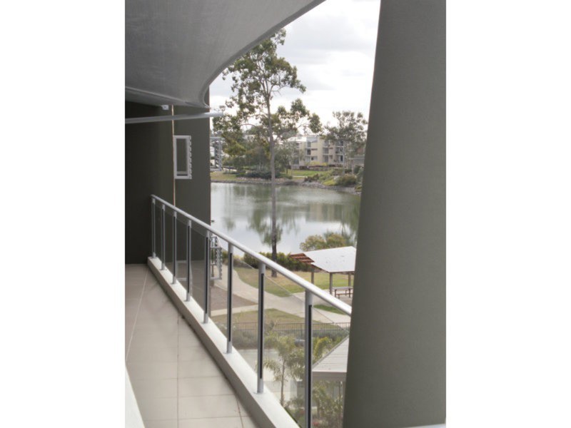 29/28 Castello Circuit, Varsity Lakes QLD 4227